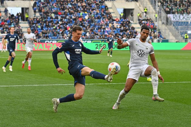 Fisnik ASLLANI 1899 Hoffenheim , Action,duel against Moritz JENTZ VFL Wolfsburg Football 1 Bundesliga Season 2025 2026, 26 Matchday, Matchday26 TSG 1899 Hoffenheim VFL Wolfsburg 1 1 on 14 03 2026 PreZero ARENA