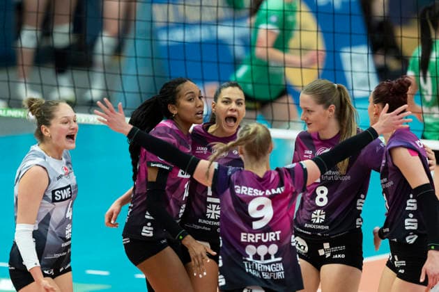 1 Volleyball Bundesliga Women USC Münster vs Schwarz Weiss Erfurt Münster 14 03 2026 Cheers, Schwarz Weiss Erfurt 1 Volleyball Bundesliga Women USC Münster vs Schwarz Weiss Erfurt Sporthalle Berg Fidel 14 03 2026 Copyright: xBEAUTIFULxSPORTS Duehringx