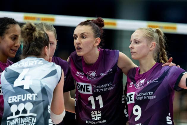 1 Volleyball Bundesliga Women USC Münster vs Schwarz Weiss Erfurt Münster 14 03 2026 Lotte Goertz 4 Schwarz Weiss Erfurt front , from left Alianza Darley 14 Schwarz Weiss Erfurt , Rosalie Tetzel 8 Schwarz Weiss Erfurt , Isabel KovaÄiÄ‡ 11 Schwarz Weiss Erfurt and Antonia Greskamp 9 Schwarz Weiss Erfurt 1 Volleyball Bundesliga Women USC Münster vs Schwarz Weiss Erfurt Sporthalle Berg Fidel 14 03 2026 Copyright: xBEAUTIFULxSPORTS Duehringx