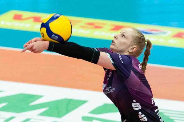 1 Volleyball Bundesliga Women USC Münster vs Schwarz Weiss Erfurt Münster 14 03 2026 Antonia Greskamp 9 Schwarz Weiss Erfurt 1 Volleyball Bundesliga Women USC Münster vs Schwarz Weiss Erfurt Sporthalle Berg Fidel 14 03 2026 Copyright: xBEAUTIFULxSPORTS Duehringx