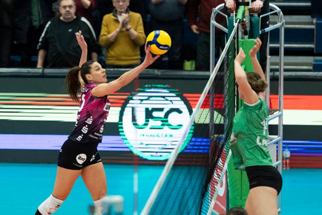 1 Volleyball Bundesliga Women USC Münster vs Schwarz Weiss Erfurt Münster 14 03 2026 Kinga Szücs 10 Schwarz Weiss Erfurt vs Franziska Heil 11 USC Münster 1 Volleyball Bundesliga Women USC Münster vs Schwarz Weiss Erfurt Sporthalle Berg Fidel 14 03 2026 Copyright: xBEAUTIFULxSPORTS Duehringx