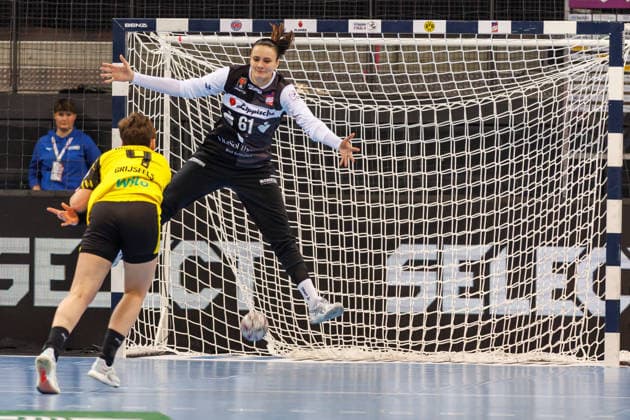 Alina Grijseels Dortmund, 4 scores against Nicole Roth Blomberg Lippe, 61, Goalkeeper , 14 03 2026, Stuttgart Germany , Handball Women, Final4 2026, Semifinal 2, BVB Dortmund HSG Blomberg Lippe xprx