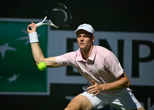 March 14, 2026 Jannik Sinner (ITA) returns a shot against Alexander Zverev (GER) during their semifinal match at the BNP Paribas Open held at the Indian Wells Tennis Garden in Indian Wells, California. Mandatory Photo Credit : CSM Indian Wells United States of America - ZUMAc04_ 20260314_zma_c04_056 Copyright: xCharlesxBausx