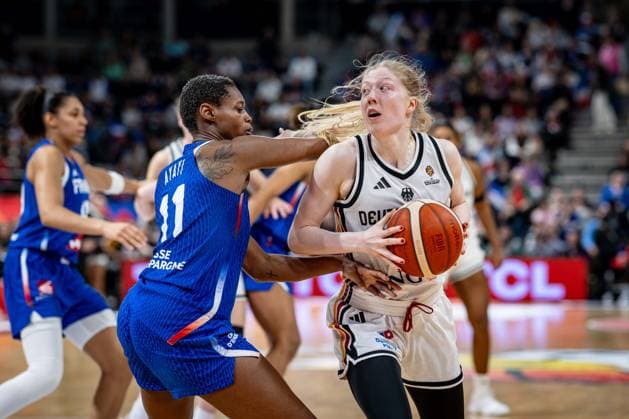Basketball Villeurbanne 14.03.2026 Wommen™s Basketball World Cup 2026 Qualifying Tournament Deutschland (GER) - Frankreich (FRA) Frida Bühner (Deutschland, No.20) AYAYI Valeriane (Frankreich, No.11) *** Basketball Villeurbanne 14 03 2026 Wommen™s Basketball World Cup 2026 Qualifying Tournament Germany GER France FRA Frida Bühner Germany, No 20 AYAYI Valeriane France, No 11