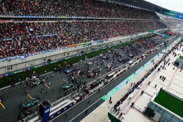 F1 - CHINESE GRAND PRIX 2026 F1 grid with full grandstands during the Formula 1 Heineken Chinese Grand Prix 2026, 2nd round of the 2026 Formula One World Championship, WM, Weltmeisterschaft from March 13 to 15, 2026 on the Shanghai International Circuit, in Shanghai, China -  Copyright: xFLORENTxGOODENx
