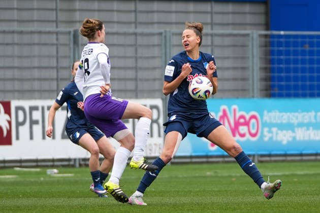 Google Pixel Women Bundesliga TSG Hoffenheim vs SGS Essen, Dietmar Hopp Stadion, 15 03 2026 Duel between Valesca Ampoorter TSG Hoffenheim Women, 18 and Beke Sterner SGS Essen Women, 19 Google Pixel Women Bundesliga TSG Hoffenheim vs SGS Essen, Dietmar Hopp Stadion, 15 03 2026 DFB DFL REGULATIONS PROHIBIT ANY USE OF PHOTOGRAPHS AS IMAGE SEQUENCES AND OR QUASI VIDEO Copyright: xBEAUTILUSxSPORTS Hillx