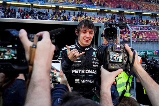 FORMULA ONE CHINESE GRAND PRIX 2026 Kimi Antonelli 12 (ITA) Mercedes celebrates after winning the race during the Formula 1 Heineken Chinese Grand Prix 2026, 2nd round of the 2026 Formula One World Championship, WM, Weltmeisterschaft from March 13 to 15, 2026 at the Shanghai International Circuit, Shanghai, China. Credit: Robbie Hoad Every Second Media Editorial use only. All images are copyright Every Second Media Limited. No images may be reproduced without prior permission. Copyright: xIMAGO EveryxSecondxMediax ESM-1853-0402 RobbiexHoadx xEveryxSecondxMediax