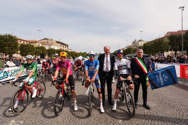 Diego Pablo Sevilla (Team Polti VisitMalta) , Tobias Halland Johannessen (Uno-X Mobility) , Isaac Del Toro (UAE Team Emirates XRG) , Giulio Pellizzari (Red Bull - Bora - Hansgrohe) , with mayor During the 142-kilometer Stage 7 of the Tirreno-Adriatico cycling race from Civitanova Marche to San Benedetto del Tronto - Italy,- Sunday , March 15, 2026. - cycling .  Copyright: xMassimoxPaolone LaPressex