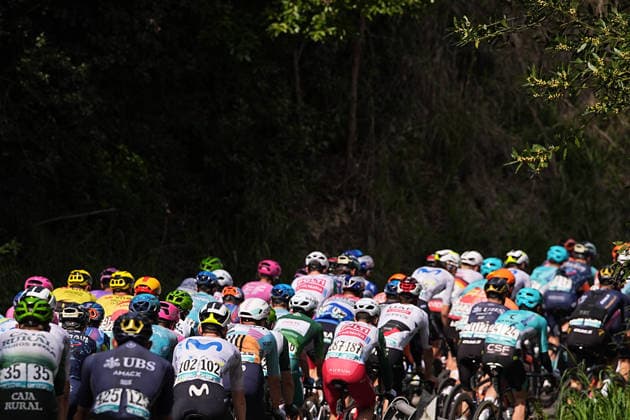 The pack rides during the 142-kilometer Stage 7 of the Tirreno-Adriatico cycling race from Civitanova Marche to San Benedetto del Tronto - Italy,- Sunday , March 15, 2026. - cycling .  Copyright: xMarcoxAlpozzi LaPressex