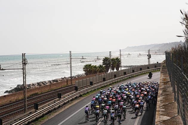 The pack rides during the 142-kilometer Stage 7 of the Tirreno-Adriatico cycling race from Civitanova Marche to San Benedetto del Tronto - Italy,- Sunday , March 15, 2026. - cycling .  Copyright: xMarcoxAlpozzi LaPressex