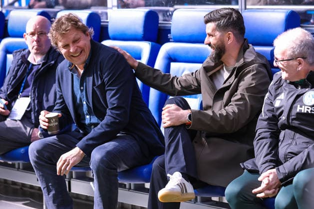 15 03 2026, Football, FC Schalke 04 Hannover 96, Matchday 26, 2 Soccer Bundesliga, Veltins Arena Gelsenkirchen, Season 2025 2026 Youri Mulder Director of Professional Football Schalke04 next to Head Coach Miron Muslic Schalke04 DFB regulations prohibit any use of photographs as image sequences and or quasi video North Rhine-Westphalia Germany