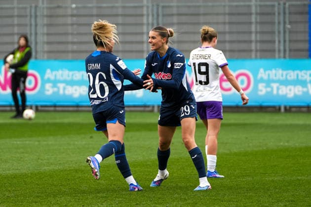 Google Pixel Frauen Bundesliga TSG Hoffenheim vs SGS Essen, Dietmar Hopp Stadion, 15 03 2026 Goalscorer and celebration by Janna Grimm TSG Hoffenheim Frauen, 26 , Goal for 3 0 for TSG Hoffenheim Frauen Google Pixel Frauen Bundesliga TSG Hoffenheim vs SGS Essen, Dietmar Hopp Stadion, 15 03 2026 DFB DFL REGULATIONS PROHIBIT ANY USE OF PHOTOGRAPHS AS IMAGE SEQUENCES AND OR QUASI VIDEO Copyright: xBEAUTILUSxSPORTS Hillx