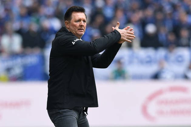 Soccer 2 Bundesliga 26 Matchday FC Schalke 04 Hannover 96 on 15 03 2026 at the Veltins Arena in Gelsenkirchen Christian Titz Coach Head Coach Hannover DFL regulations prohibit any use of photographs as image sequences and or quasi video xRx