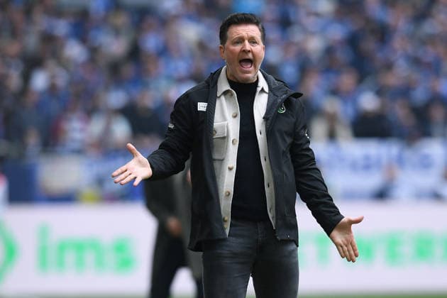 Soccer 2 Bundesliga 26 Matchday FC Schalke 04 Hannover 96 on 15 03 2026 at the Veltins Arena in Gelsenkirchen Christian Titz Coach Head Coach Hannover DFL regulations prohibit any use of photographs as image sequences and or quasi video xRx
