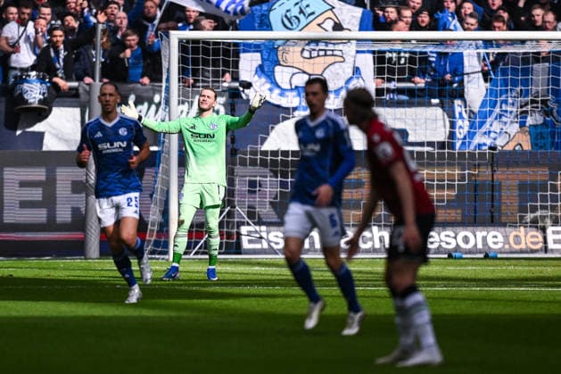 15 03 2026, Football, 2 Bundesliga, Season 2025 2026, Matchday 26, FC Schalke 04 Hannover 96, Goalkeeper Loris Karius FC Schalke 04 xRHR PHOTO YYx Copyright: KROEGER RHR-FOTOx RHR-FOTO YY