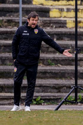 Ingolstadt, Germany 15 March 2026 2 BL Women 2025 2026 FC Ingolstadt 04 vs VfB Stuttgart In the picture coach Heiko Gerber VfB gesticulates on the pitch ESV Stadion Bayern Copyright: xFotostandx xSchäferx