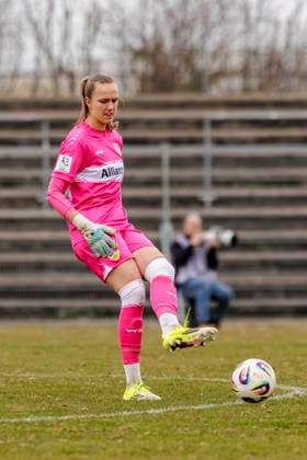 Ingolstadt, Germany 15 March 2026 2 BL Women 2025 2026 FC Ingolstadt 04 vs VfB Stuttgart In the picture goalkeeper Eve Böttcher Boettcher VfB ESV Stadion Bayern Copyright: xFotostandx xSchäferx