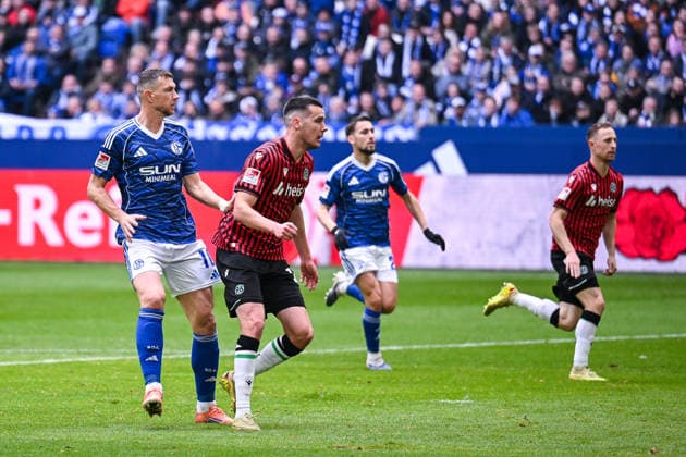 15 03 2026, Football, 2 Bundesliga, Season 2025 2026, Matchday 26, FC Schalke 04 Hannover 96, Edin Džeko Dzeko FC Schalke 04 scores the goal to make it 1 0 xRHR PHOTO YYx Copyright: KROEGER RHR-FOTOx RHR-FOTO YY