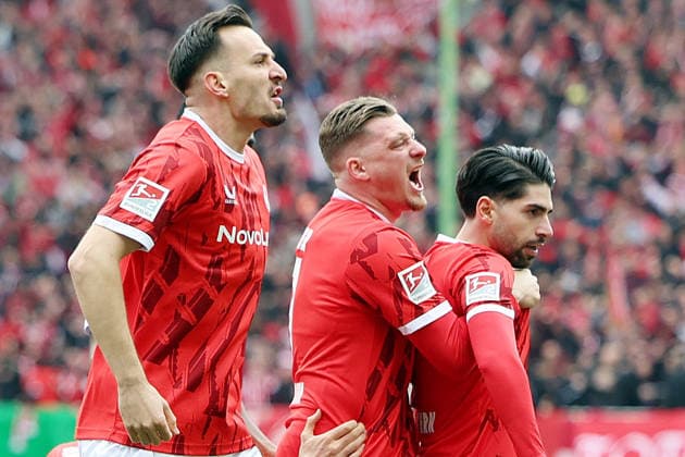 15 03 2026, xrekx, Fußball 2 Bundesliga, 1 FC Kaiserslautern Karlsruher SC v l Torjubel nach dem Tor zum celebrating the goal celebrate 1 0 durch Semih Sahin 1 FC Kaiserslautern mit Mergim Berisha 1 FC Kaiserslautern Marlon Ritter 1 FC Kaiserslautern DFL DFB REGULATIONS PROHIBIT ANY USE OF PHOTOGRAPHS as IMAGE SEQUENCES and or QUASI VIDEO Kaiserslautern