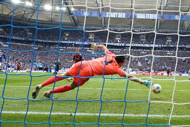 Gelsenkirchen, Germany, 15 03 26, Goal for 1 0 by Edin Dzeko FC Schalke 04 during the 2 Bundesliga match between FC Schalke 04 Hannover 96 at the Veltins Arena in Gelsenkirchen Photo by Joachim Bywaletz DFB DFL REGULATIONS PROHIBIT ANY USE OF PHOTOGRAPHS AS IMAGE SEQUENCES AND OR QUASI VIDEO Copyright: JoachimxBywaletz xJB-Sportfoto