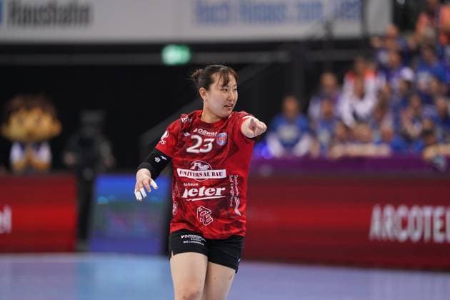 Scene with Natsuki Aizawa 23 Thüringer HC Haushahn Final4 Match for 3rd place Thüringer HC vs HSG Blomberg Lippe Copyright: xspeedshotx