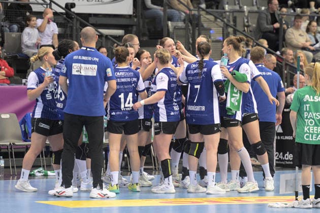 Time Out HSG Blomberg Lippe Thueringer HC vs HSG Blomberg Lippe, Handball, Women, DHB Cup Haushahn Final 4, Final, Season 2025 2026, 15 03 2026 Thueringer HC vs HSG Blomberg Lippe, Handball, Women, DHB Cup Haushahn Final 4, Final, Season 2025 2026, 15 03 2026 Stuttgart Copyright: xEibner-Pressefoto TobiasxBaurx EP_TBR