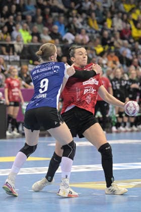 Jana Scheib Thueringer HC, 20 in duel with Nieke Kuehne HSG Blomberg Lippe, 09 Thueringer HC vs HSG Blomberg Lippe, Handball, Women, DHB Pokal Haushahn Final 4, Final, Season 2025 2026, 15 03 2026 Thueringer HC vs HSG Blomberg Lippe, Handball, Women, DHB Pokal Haushahn Final 4, Final, Season 2025 2026, 15 03 2026 Stuttgart Copyright: xEibner-Pressefoto TobiasxBaurx EP_TBR