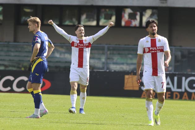 Vitinha of Genoa CFC celebrates after scoring during Hellas Verona FC vs Genoa CFC, 29Â° Serie A Enilive 2025-26 game at Marcantonio Bentegodi stadium in Verona (VR), Italy, on March 15, 2026.  Copyright: xDavidexCasentini IPAxSportx xipa-agency.netx xx IPA_72919140 IPA_Agency_IPA72919140
