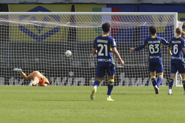 Vitinha of Genoa CFC scores a goal during Hellas Verona FC vs Genoa CFC, 29Â° Serie A Enilive 2025-26 game at Marcantonio Bentegodi stadium in Verona (VR), Italy, on March 15, 2026.  Copyright: xDavidexCasentini IPAxSportx xipa-agency.netx xx IPA_72919169 IPA_Agency_IPA72919169