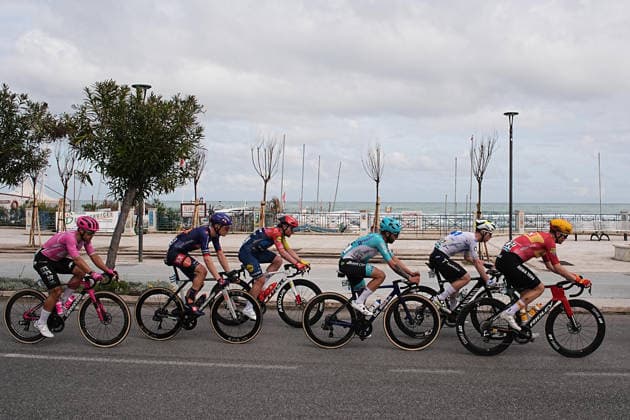 The pack rides during the 142-kilometer Stage 7 of the Tirreno-Adriatico cycling race from Civitanova Marche to San Benedetto del Tronto - Italy,- Sunday , March 15, 2026. - cycling .  Copyright: xMarcoxAlpozzi LaPressex