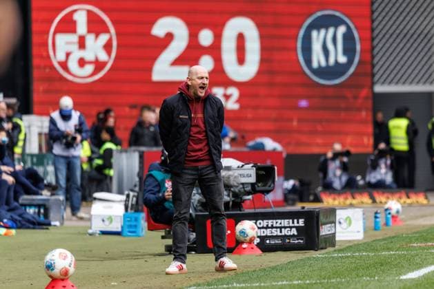 Thorsten Lieberknecht Coach 1 FC Kaiserslautern on the touchline, 1 FC Kaiserslautern vs Karlsruher SC, Football, 2 Bundesliga, Matchday 26, Season 2025 2026, 15 03 2026 1 FC Kaiserslautern vs Karlsruher SC, Football, 2 Bundesliga, Matchday 26, Season 2025 2026, 15 03 2026 Copyright: xEibner-Pressefoto AlexanderxNeisx EP_ANS