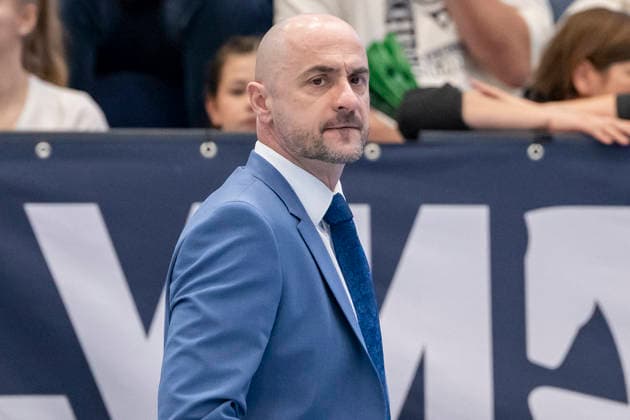 EasyCredit Basketball Bundesliga 2025 2026 Syntainics MBC vs Alba Berlin Weissenfels, Germany 15 March 2026 In the picture Coach Milenko Bogicevic Weissenfels Weissenfels Stadthalle Weissenfels Saxony Anhalt Germany