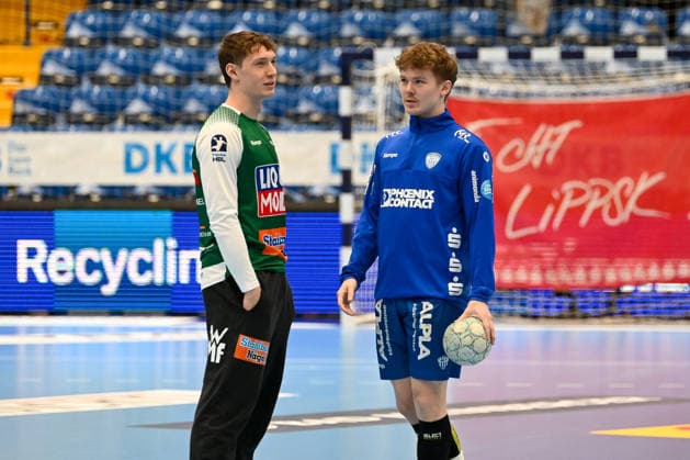Julian Buchele Frisch Auf Goeppingen, 01 and Jarnes Faust TBV Lemgo Lippe, 35 in conversation TBV Lemgo Lippe vs Frisch Auf Goeppingen, Handball, 1 Bundesliga, 25 Matchday, Season 2025 2026, 15 03 2026, TBV Lemgo Lippe vs Frisch Auf Goeppingen, Handball, 1 Bundesliga, 25 Matchday, Season 2025 2026, 15 03 2026 Lemgo Copyright: xEibner-Pressefoto RobertxGertzenx EP_RGN