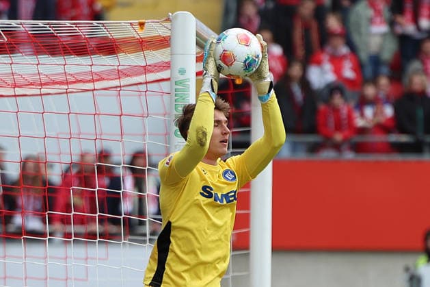 15 03 2026, xrekx, Soccer 2 Bundesliga, 1 FC Kaiserslautern Karlsruher SC v l Hans Christian Bernat Karlsruher SC DFL DFB REGULATIONS PROHIBIT ANY USE OF PHOTOGRAPHS as IMAGE SEQUENCES and or QUASI VIDEO Kaiserslautern
