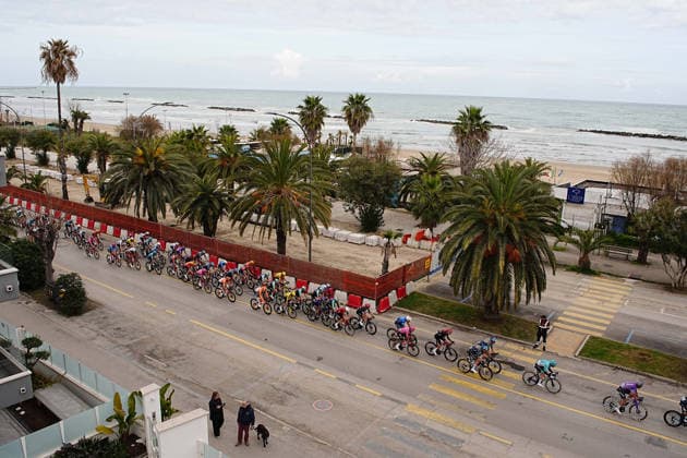 The pack rides during the 142-kilometer Stage 7 of the Tirreno-Adriatico cycling race from Civitanova Marche to San Benedetto del Tronto - Italy,- Sunday , March 15, 2026. - cycling .  Copyright: xMarcoxAlpozzi LaPressex