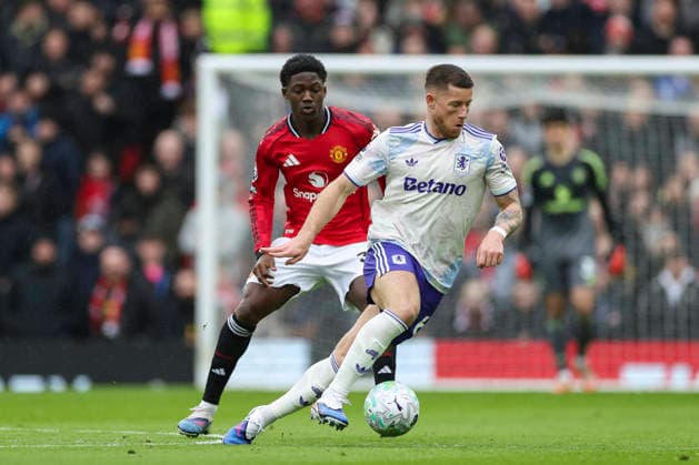 Manchester United, ManU v Aston Villa, Premier League Aston Villa midfielder Ross Barkley (6) and Manchester United midfielder Kobbie Mainoo (37) battle during the Manchester United v Aston Villa Premier League match at Old Trafford, Manchester, England on 15 March 2026 Credit: Phil Duncan Every Second Media Editorial use only. All images are copyright Every Second Media Limited. No images may be reproduced without prior permission. All rights reserved. Premier League and Football League images are subject to licensing agreements with Football DataCo Limited. see https: www.football-dataco.com Copyright: xIMAGO EveryxSecondxMediax ESM-1860-0023 PhilxDuncanx xEveryxSecondxMediax