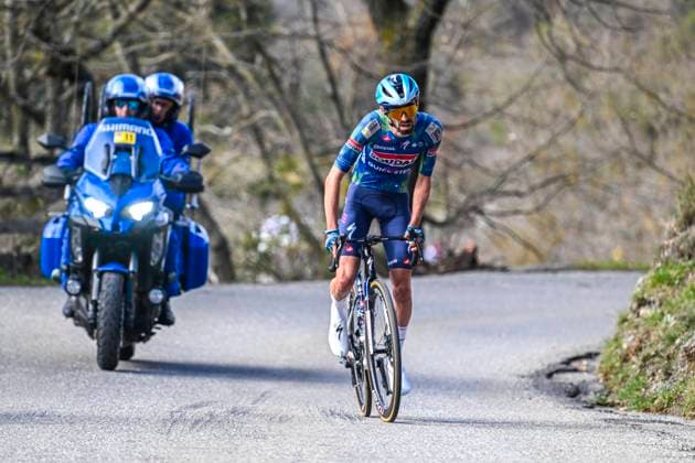 Paris Nice 2026 Stage 8 NICE, FRANCE - MARCH 15 : Paret-Peintre Aurelien (FRA) of Decathlon CMA CGM Team attacking during stage 8 of the 84th edition of Paris - Nice an UCI World Tour 2.UWT cycling road race stage for Men Elite of 145 km with start in Nice and finish in Nice on March 15, 2026 in Nice, France, 15 03 2026 ( Motordriver Guy De Vuyst - Nice France  Copyright: xNicoxVereeckenx