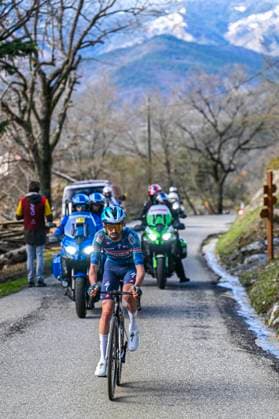 Paris Nice 2026 Stage 8 NICE, FRANCE - MARCH 15 : Paret-Peintre Aurelien (FRA) of Decathlon CMA CGM Team attacking during stage 8 of the 84th edition of Paris - Nice an UCI World Tour 2.UWT cycling road race stage for Men Elite of 145 km with start in Nice and finish in Nice on March 15, 2026 in Nice, France, 15 03 2026 ( Motordriver Guy De Vuyst - Nice France  Copyright: xNicoxVereeckenx