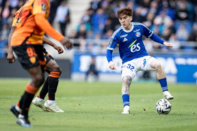 FOOTBALL : Racing Strasbourg (RCS) vs Paris FC - ligue 1 - Strasbourg - 15 03 26 Valentin Barco 32 (RCS)  Copyright: xelyxandroxcegarrax