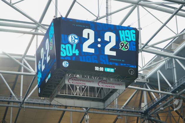 Soccer 2 Bundesliga, Matchday 26, FC Schalke 04 Hannover 96 on 15 03 2026 in Gelsenkirchen VELTINS Arena , Germany, Season 2025 2026 DFB DFL REGULATIONS PROHIBIT ANY USE OF PHOTOGRAPHS as IMAGE SEQUENCES and or QUASI VIDEO Scoreboard at the end of the match in Gelsenkirchen Gelsenkirchen VELTINS Arena Germany Copyright: xChristophxKinzingerx