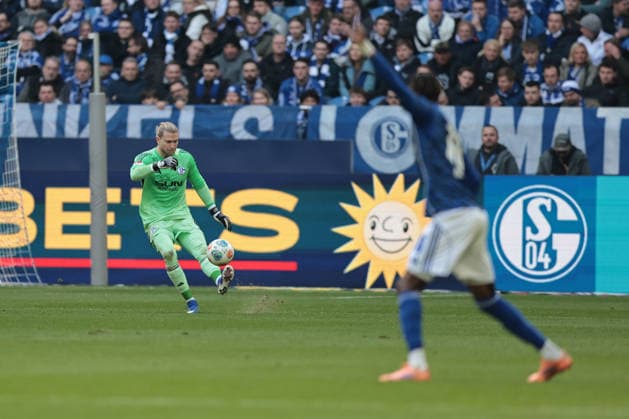 Loris Karius FC Schalke 04 at the match of the 2 Bundesliga season 2025 26 FC Schalke 04 Hannover 96 Copyright Thomas Pakusch