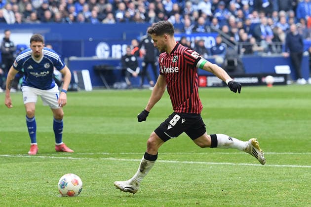 Soccer 2 Bundesliga 26 Matchday FC Schalke 04 Hannover 96 on 15 03 2026 at the Veltins Arena in Gelsenkirchen Enzo Leopold Hannover misses a penalty DFL regulations prohibit any use of photographs as image sequences and or quasi video xRx