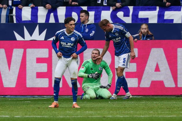 Gelsenkirchen, Germany, 15 03 26, Soufiane El Faouzi FC Schalke 04 , Loris Karius FC Schalke 04 and Timo Becker FC Schalke 04 disappointed after the equalizer during the Bundesliga 2 match between FC Schalke 04 Hannover 96 at the Veltins Arena in Gelsenkirchen Photo by Joachim Bywaletz DFB DFL REGULATIONS PROHIBIT ANY USE OF PHOTOGRAPHS AS IMAGE SEQUENCES AND OR QUASI VIDEO Copyright: JoachimxBywaletz xJB-Sportfoto