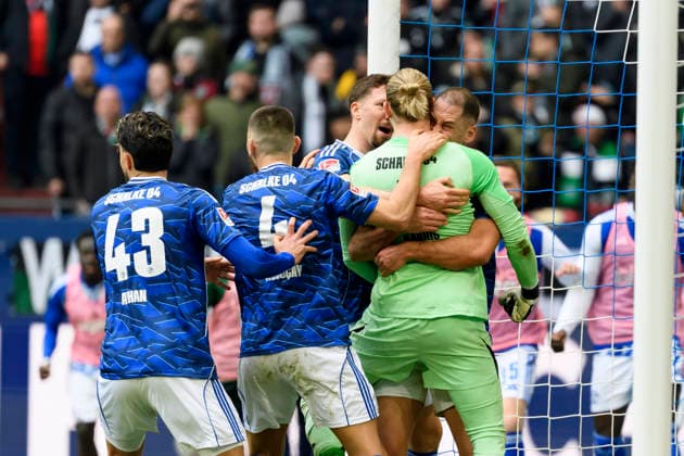 Goalkeeper Loris Karius FC Schalke holds the penalty kick, cheering during the 2 Bundesliga match between FC Schalke 04 and Hannover 96, Veltins Arena on March 15, 2026 in Gelsenkirchen, Germany Photo by Max Maiwald DeFodi Images Goalkeeper Loris Karius FC Schalke during the 2 Bundesliga match between FC Schalke 04 and Hannover 96 at Veltins Arena on March 15, 2026 in Gelsenkirchen, Germany Photo by Max Maiwald DeFodi Images