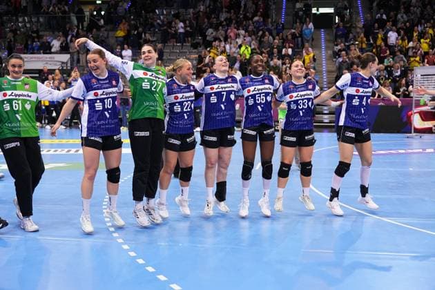 Scene with Lara Lepschi 27 HSG Blomberg Lippe , Maxi Mühlner 10 HSG Blomberg Lippe , Farrelle Njinkeu 55 HSG Blomberg Lippe , Diana Dögg Magnusdottir 7 HSG Blomberg Lippe , Nicole Roth 61 HSG Blomberg Lippe , Elin Rosa Magnusdottir 33 HSG Blomberg Lippe and Judith Tietjen 22 HSG Blomberg Lippe Haushahn Final4 Match for 3rd place Thüringer HC vs HSG Blomberg Lippe Copyright: xspeedshotx