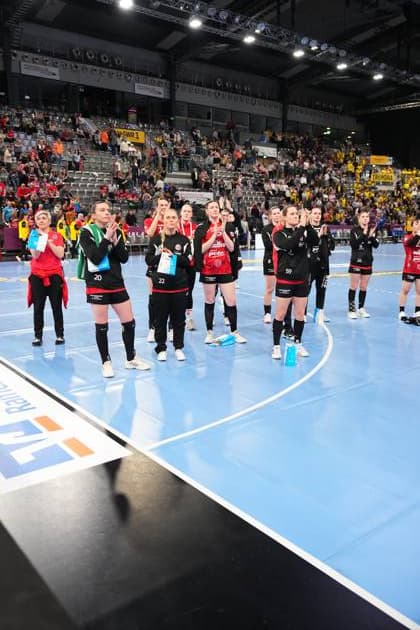 Scene with Jana Scheib 20 Thüringer HC , Rikke Hoffbeck Petersen 22 Thüringer HC , Julie Holm 8 Thüringer HC , Csenge Kuczora 59 Thüringer HC , Dilayla Alarslan 38 Thüringer HC , Kelly de Abreu Rosa 77 Thüringer HC , Nathalie Hendrikse 6 Thüringer HC , Lina Kürschner 99 Thüringer HC , Josefine Hanfland 57 Thüringer HC , Anna Szabo 26 Thüringer HC and Johanna Reichert 29 Thüringer HC Haushahn Final4 Match for 3rd place Thüringer HC vs HSG Blomberg Lippe Copyright: xspeedshotx