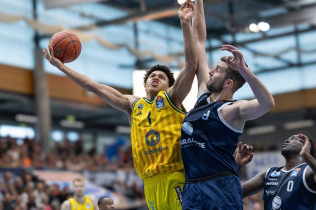 Jack Kayil Alba, 7 , Kresimir Nikic MBC 9 , Syntainics MBC vs ALBA BERLIN, Basketball, 1 Bundesliga, Men, 24 Matchday, Season 2025 26, 15 03 2026 Weißenfels Stadthalle Sachsen Anhalt Germany
