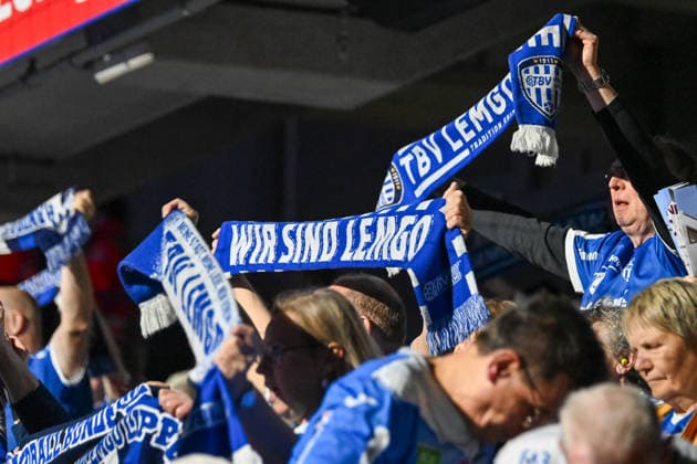 TBV Lemgo Lippe, Fans, Scarves TBV Lemgo Lippe vs Frisch Auf Goeppingen, Handball, 1 Bundesliga, 25 Matchday, Season 2025 2026, 15 03 2026, TBV Lemgo Lippe vs Frisch Auf Goeppingen, Handball, 1 Bundesliga, 25 Matchday, Season 2025 2026, 15 03 2026 Lemgo Copyright: xEibner-Pressefoto RobertxGertzenx EP_RGN