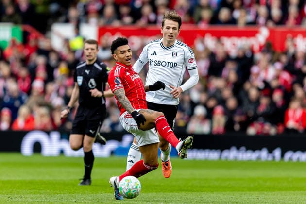 Nottingham Forest v Fulham, Premier League Nottingham Forest forward Igor Jesus (19) scrambles for ball during the Premier League match between Nottingham Forest and Fulham at the City Ground, Nottingham, UK on 15 March 2026. Nottingham City Ground Nottinghamshire UK Editorial use only DataCo restrictions apply See www.football-dataco.com , Copyright: xManjitxNarotrax PSI-23895-0011