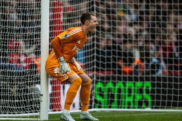 15th March 2026; The City Ground, Nottingham, England; Premier League Football, Nottingham Forest versus Fulham; Bernd Leno of Fulham FC shouts instructions to his team before a free kick  GodfreyxPitt Content restricted for UK based newspaper